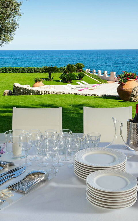 Blu Moon: Balcon / Terrasse / Patio, bassin, Extérieur, Jardin, Vues