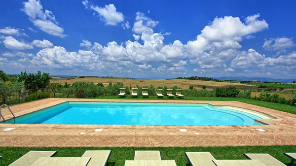 Villa Farneta: bassin, Jardin