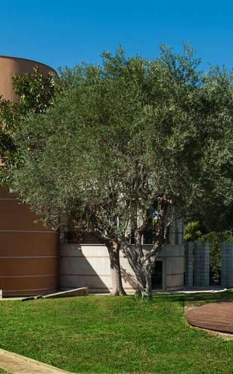 Villa Vendicari: bassin, Extérieur