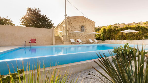 Villa Luna: bassin, Extérieur, Extérieurs