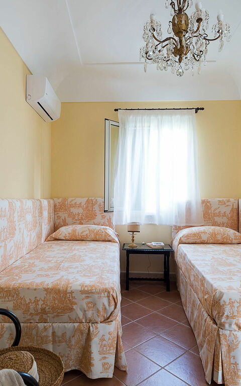 Villa San Ciro: chambre à coucher