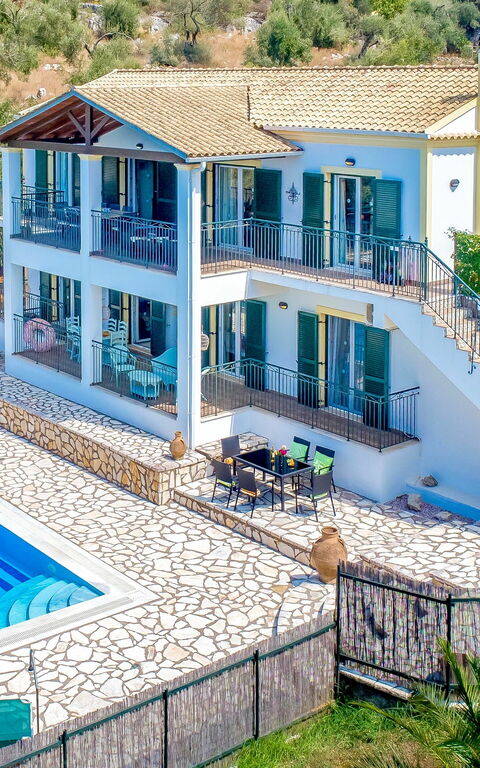 Villa Di Giovanni: bassin, Été, Vues