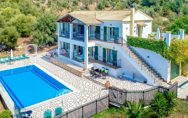 Villa di Giovanni: bassin, Été, Vues