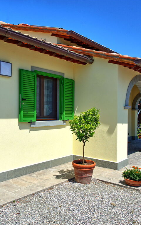 Casa Violina: Extérieur, Extérieurs