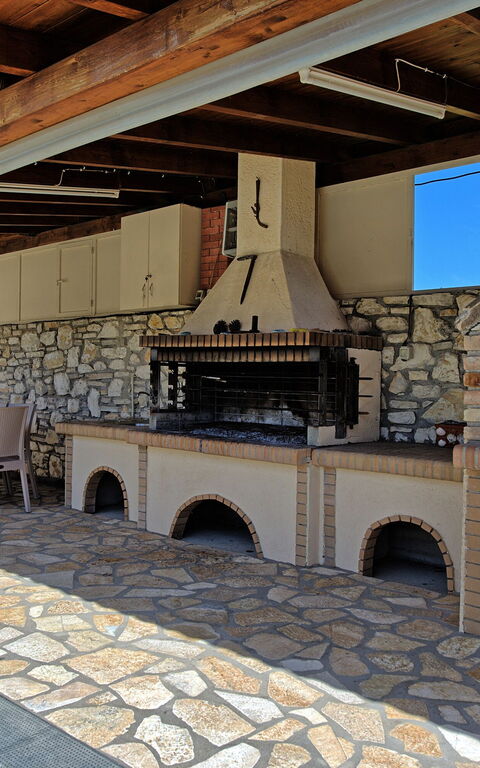 Acharavi Beach Villa: Balcon / Terrasse / Patio, Extérieur