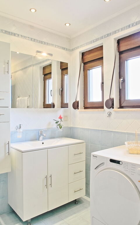 Acharavi Beach Villa: Salle de bain