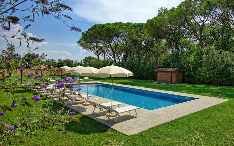 Villa Cangeli: bassin, Extérieur, Jardin