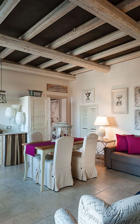 Villa Pigna Bianca: Cuisine, Salle à manger, Salon