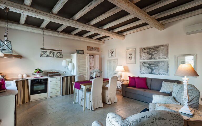 Villa Pigna Bianca: Cuisine, Salle à manger, Salon