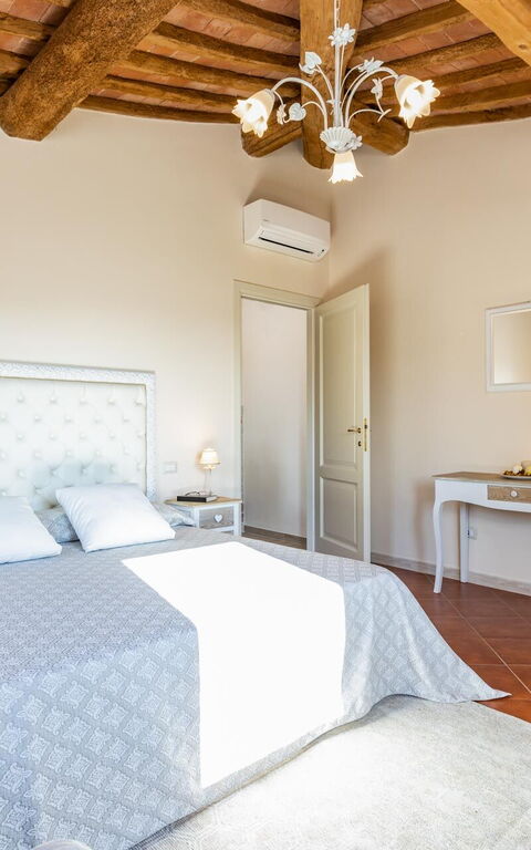 Villa Bonriposo: chambre à coucher