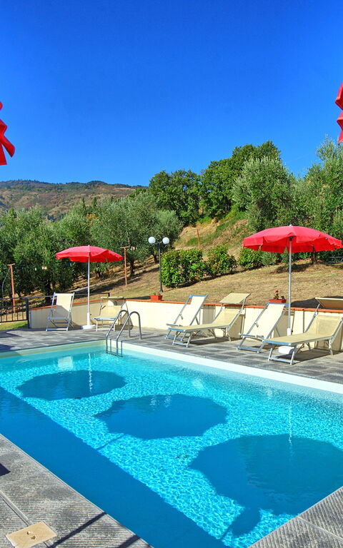 Casalta: bassin, Extérieur, Extérieurs