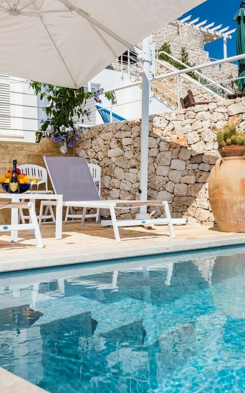 Villa Infinity: bassin, Extérieur