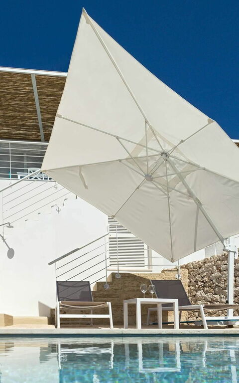 Villa Infinity: bassin, Extérieurs