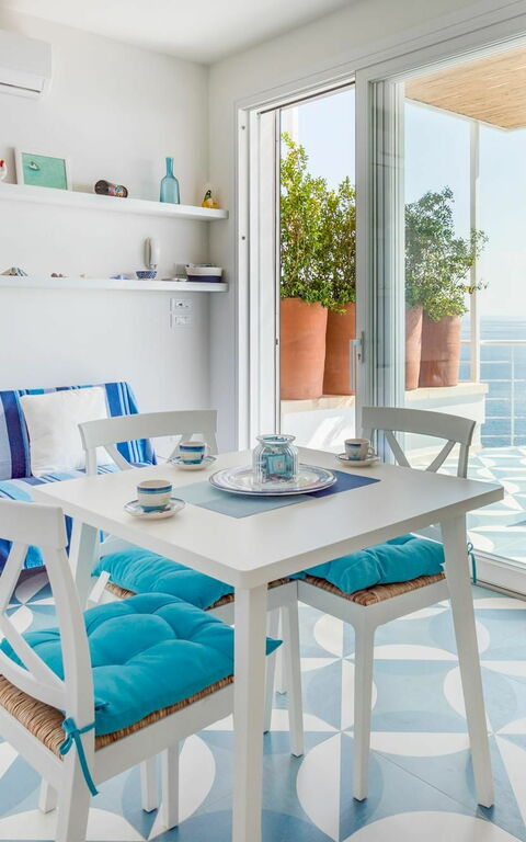 Villa Infinity: Salle à manger, Salon