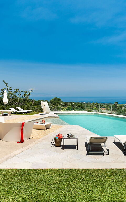 Villa Torre Etnea: bassin, Extérieur, Jardin, Vues