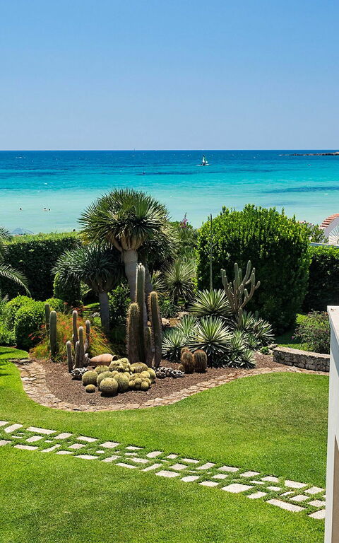 Villa La Plage: Extérieur, Jardin, Vues