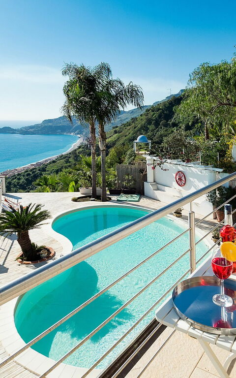 Villa Luce: Extérieur