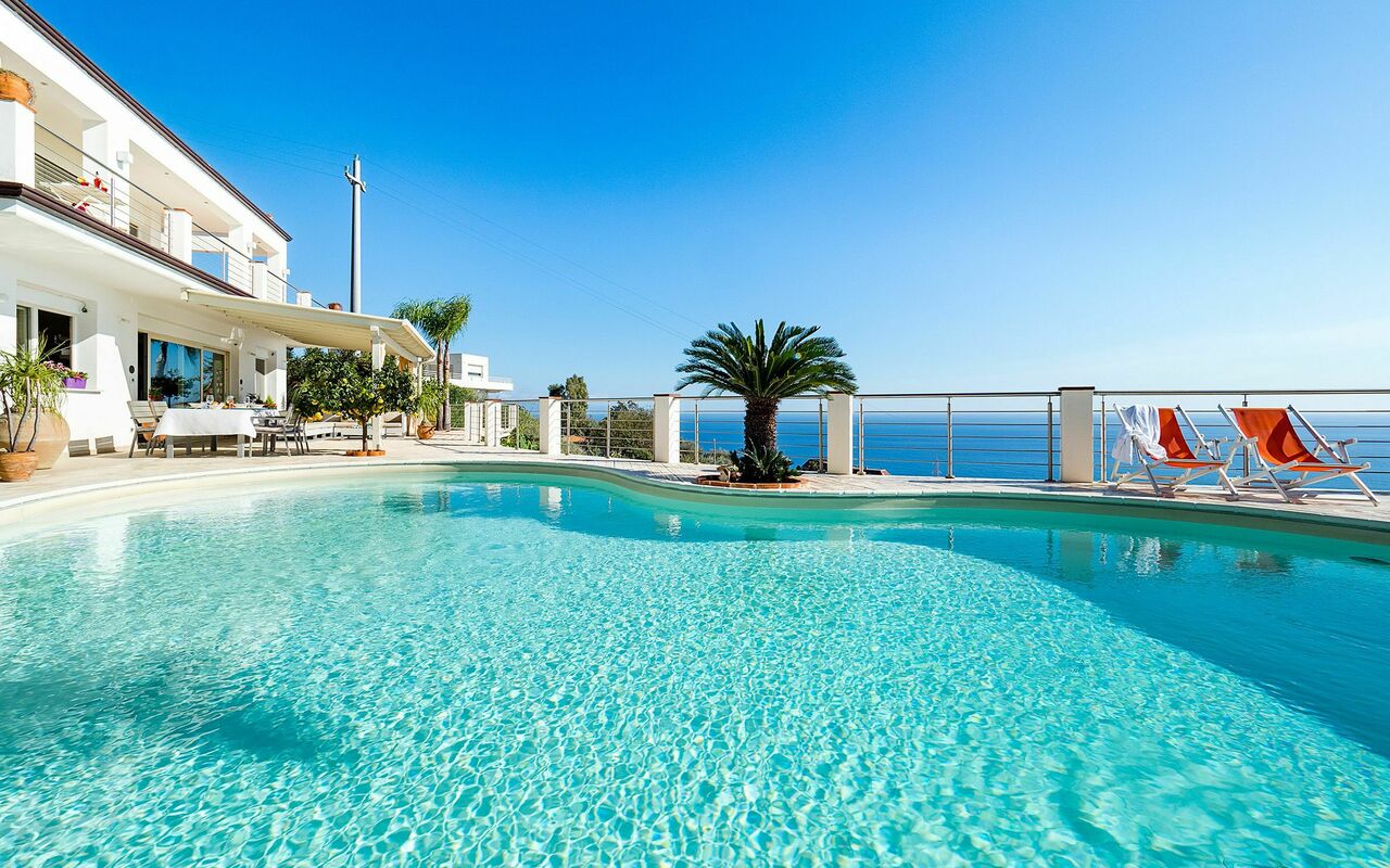 Villa Luce: bassin