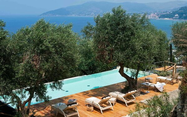 Villa Rupe Alta: bassin, Vues