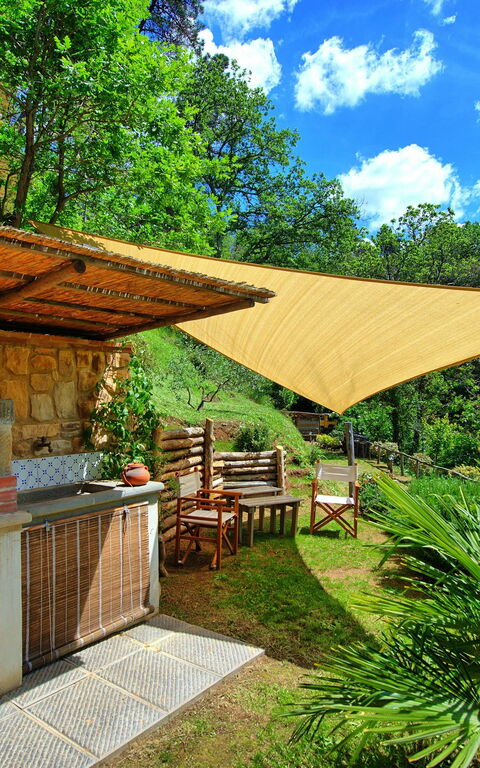 Casale Di Cozzile: Jardin