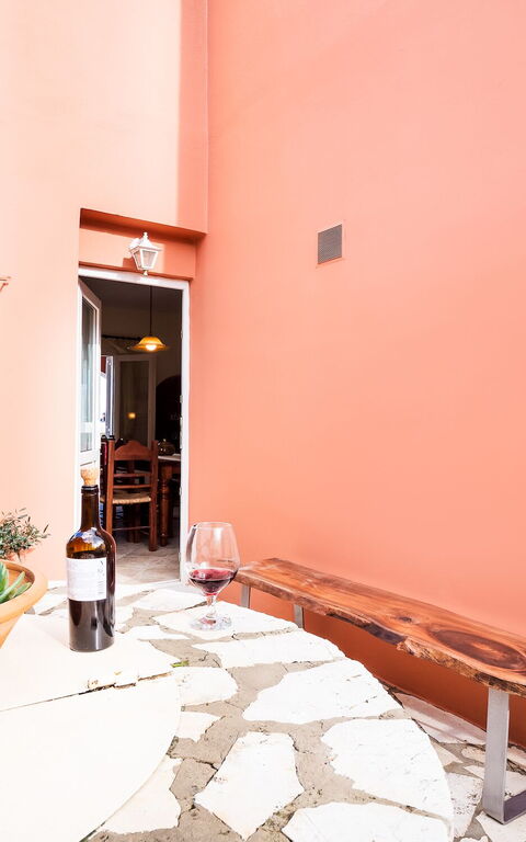 Villa Melodia: Extérieur, Extérieurs