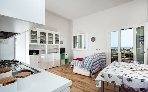 Logement Timone: Cuisine, Salle à manger, Salon