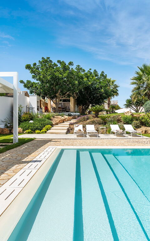 Villa Pietra Del Sole: bassin, Extérieur, Extérieurs