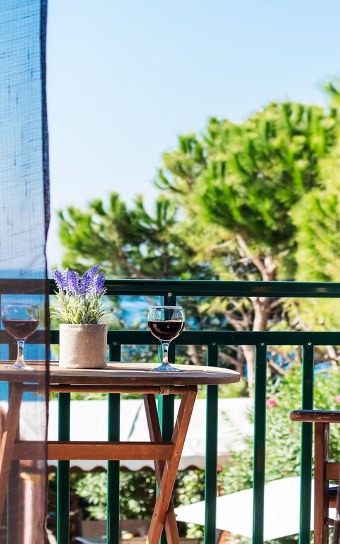 Beachfront Villa Rania: Balcon / Terrasse / Patio