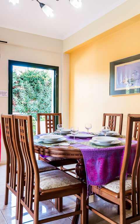 Beachfront Villa Rania: Salle à manger