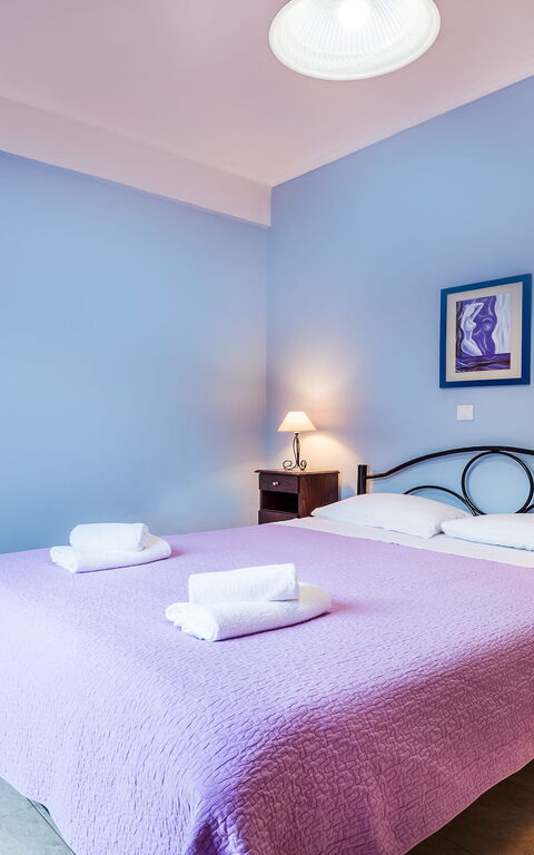 Beachfront Villa Rania: chambre à coucher