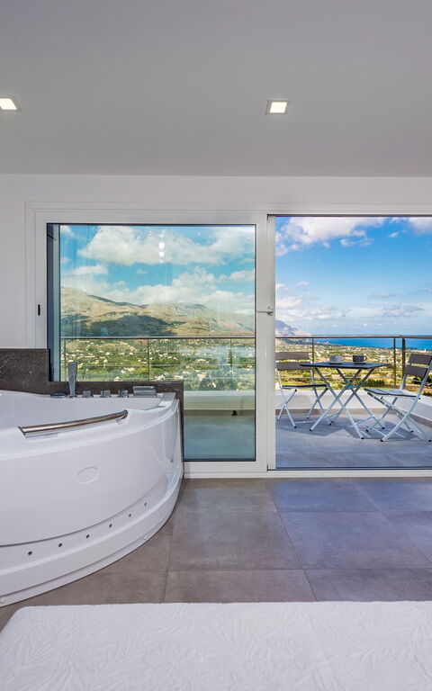 Villa Scire: jacuzzi
