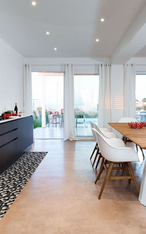 Villa San Lorenzo Palma: Cuisine, Salle à manger, Salon