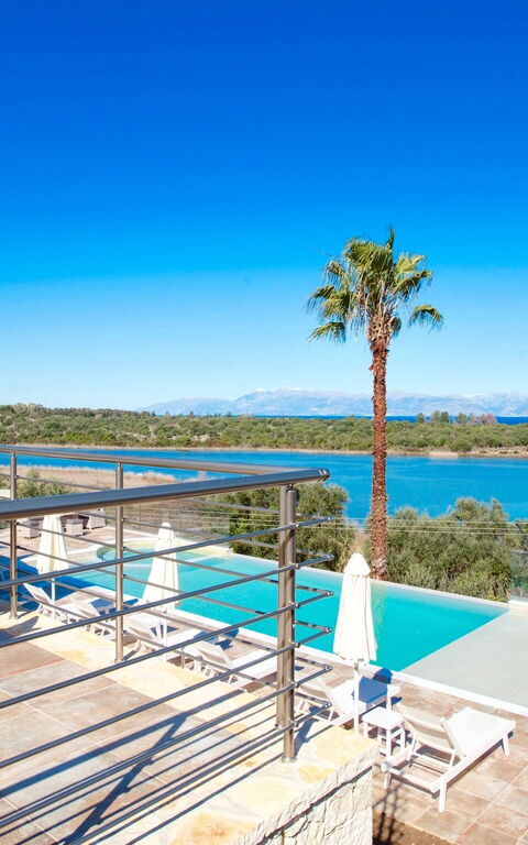 Villa Corfu Panorama: bassin, Extérieur