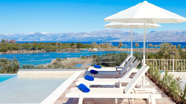 Villa Corfu Panorama: bassin