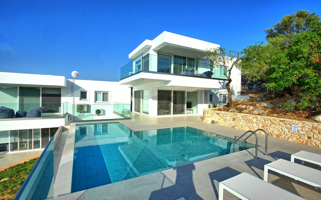 Villa Athena: bassin, Extérieurs