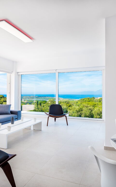 Villa Nafsika: Salle à manger, Salon