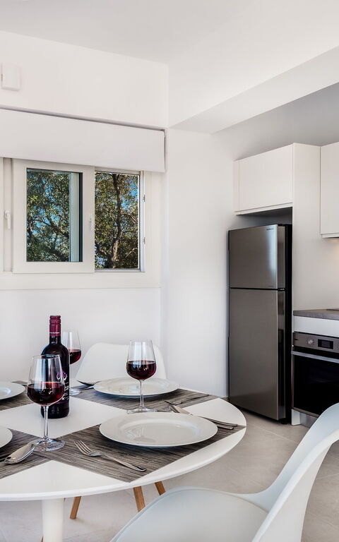 Villa Nafsika: Cuisine, Salle à manger