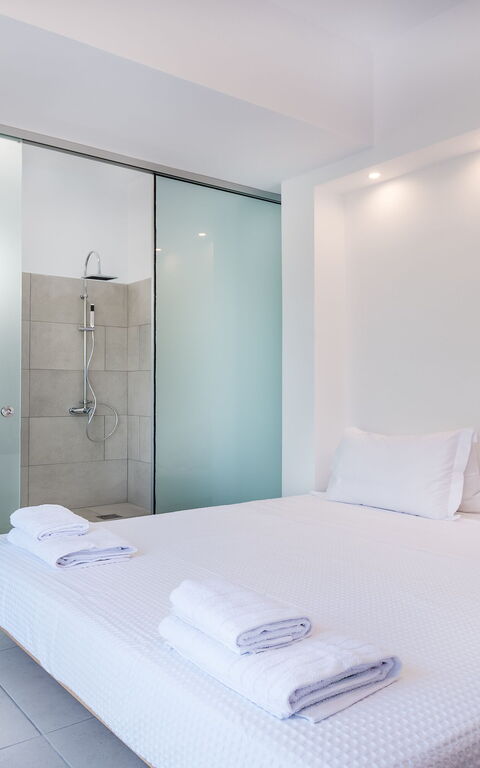 Villa Nafsika: chambre à coucher