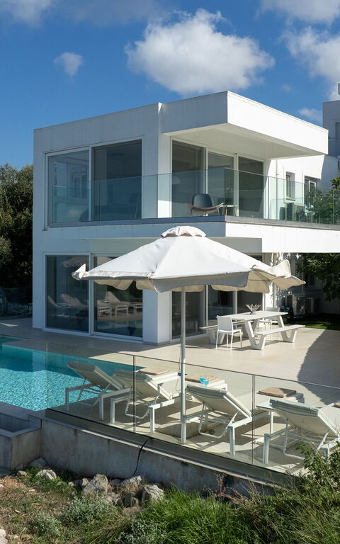 Villa Nafsika: bassin, Extérieur, Extérieurs