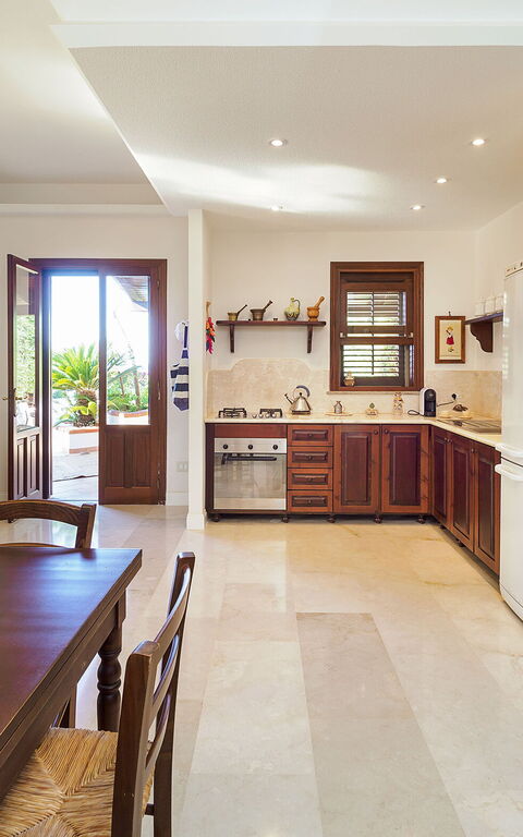 Villa Cala Mancina: Cuisine, Salle à manger