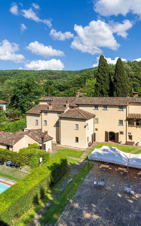 Santa Flora: bassin, Extérieur, Vues