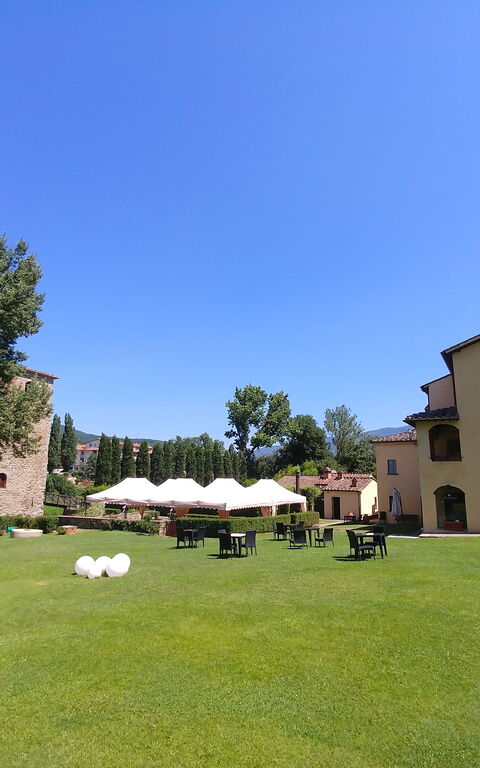 Santa Flora: Extérieur, Jardin