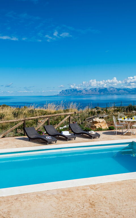 Villa Livreri: bassin, Vues