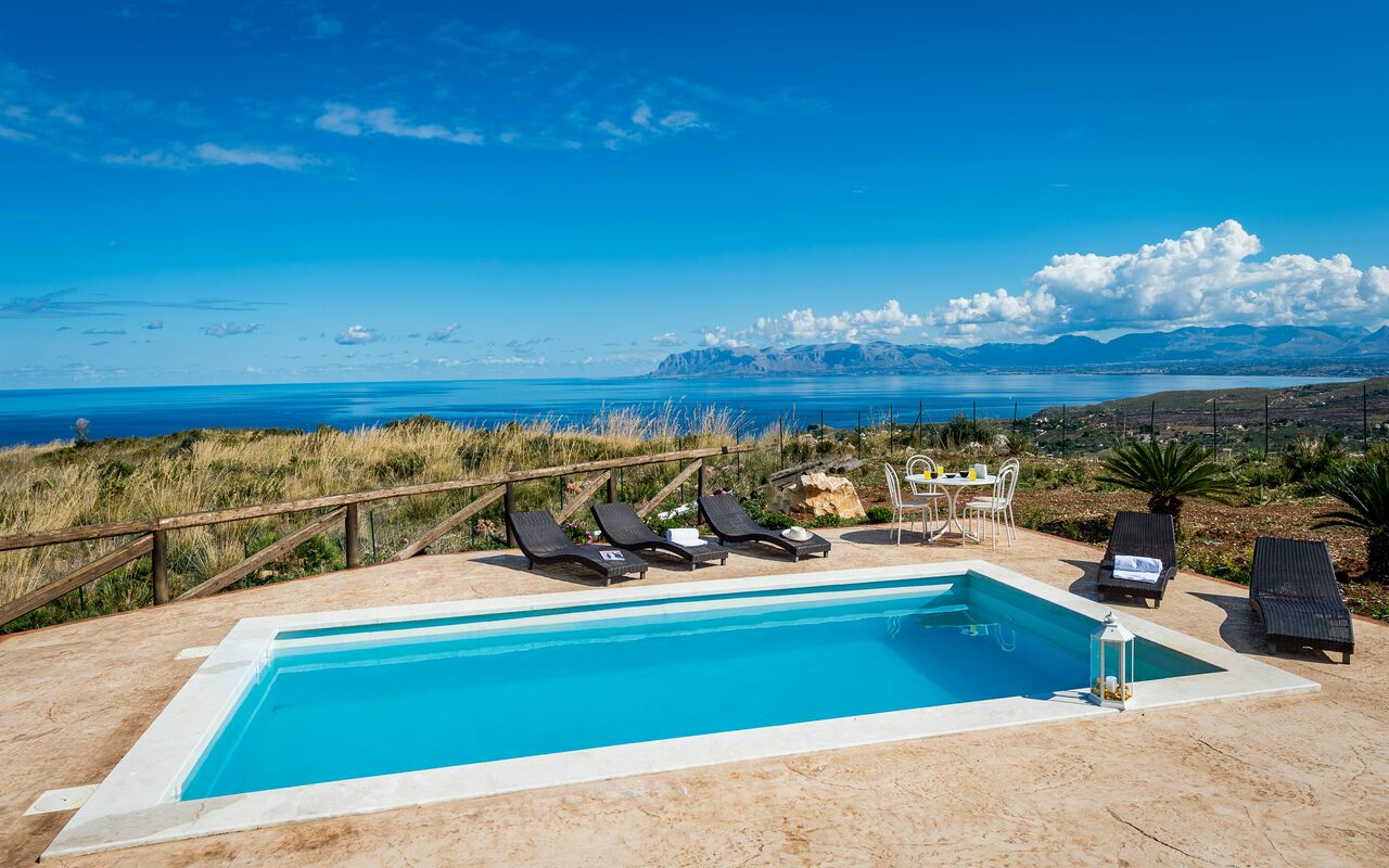 Villa Livreri: bassin, Vues