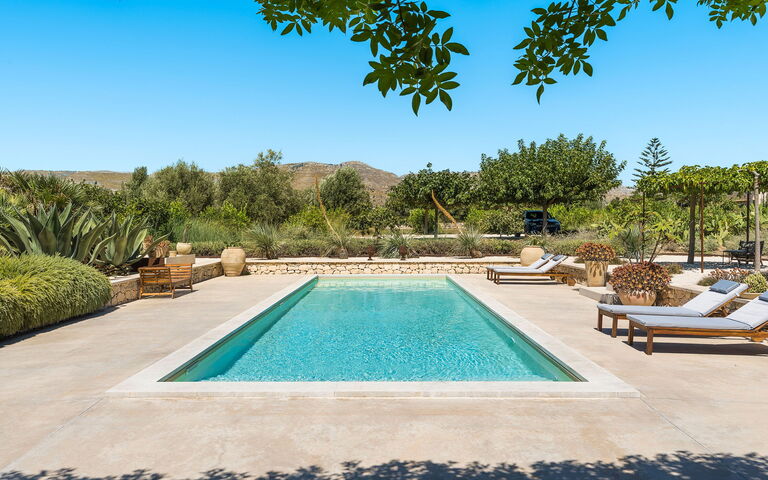 Villa Degli Aranci: bassin