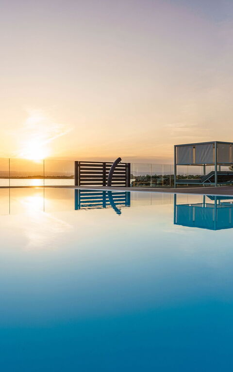 Villa Angelina: bassin, Vues