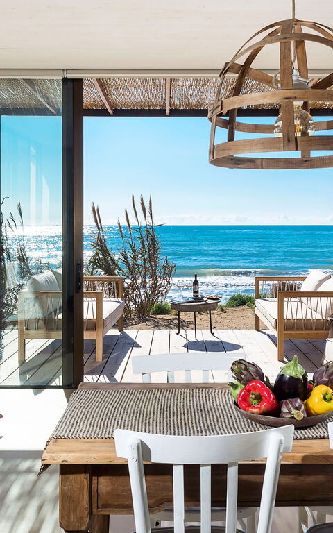 Circe: Salle à manger, Vues