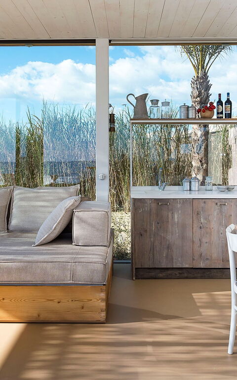 Circe: Cuisine, Salle à manger, Salon