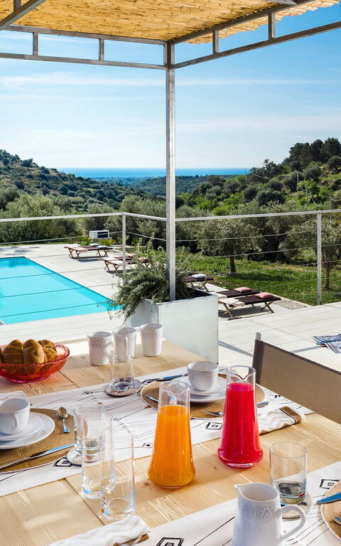 Villa Contra: Balcon / Terrasse / Patio, Extérieur