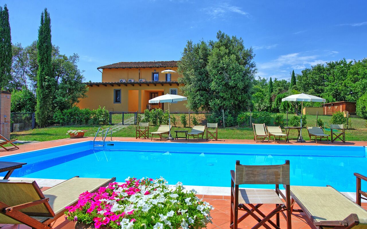 Nicola: bassin, Été, Extérieur